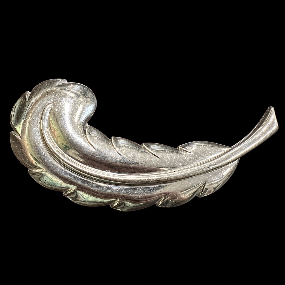 Coro Brooch Women Silver Tone Vtg Feather Plume Design Patent Pending 2"